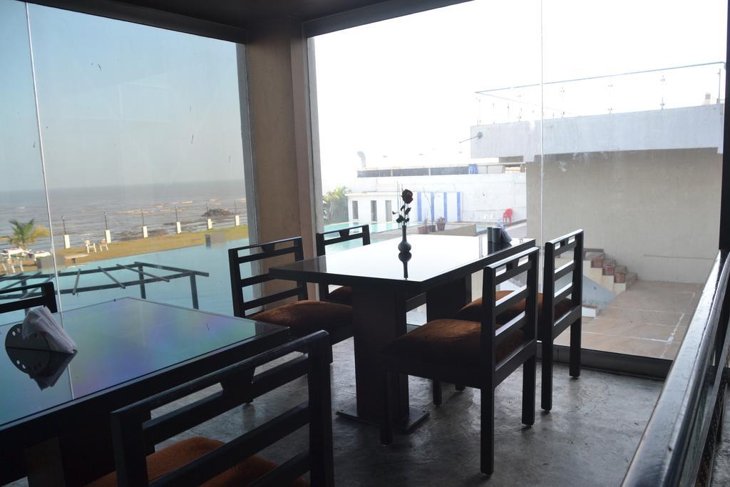 Sea Rock Inn Daman Esterno foto